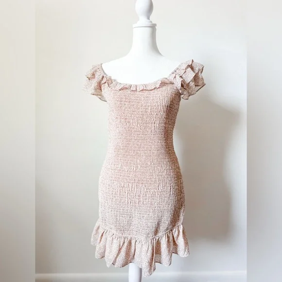 Storia Ditsy Smocked Floral Mini Dress - Picture 9 of 14